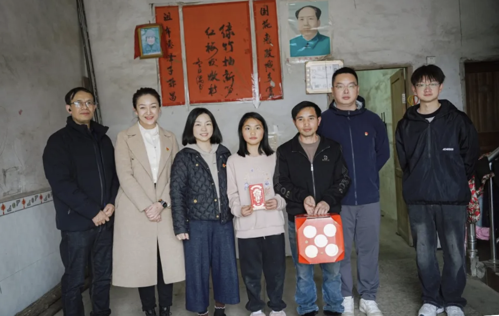 津彩紛呈 喜迎新春：鹽津黨委2025新春慰問系列活動(dòng)